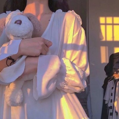 皮裘大衣女人